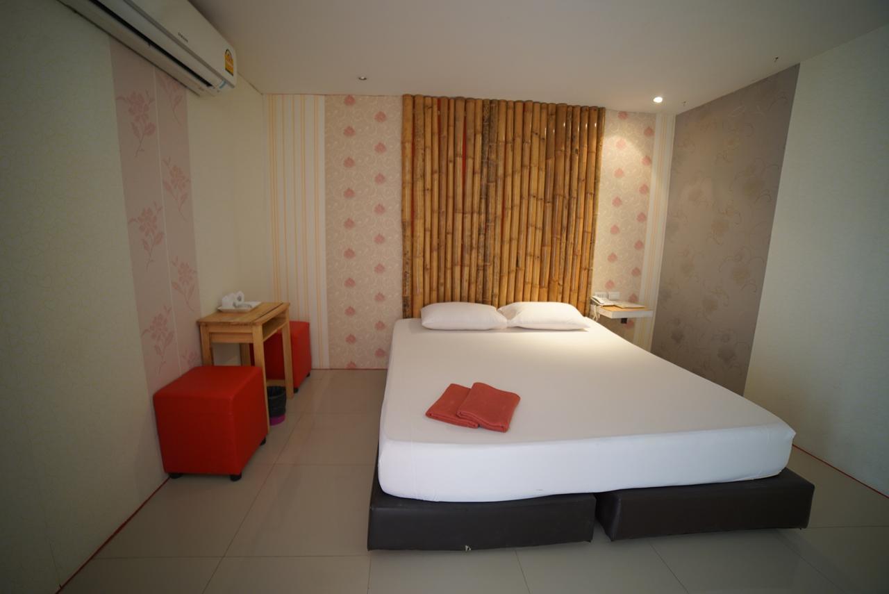 Tonrak Resort Ban Ongkharak Bagian luar foto